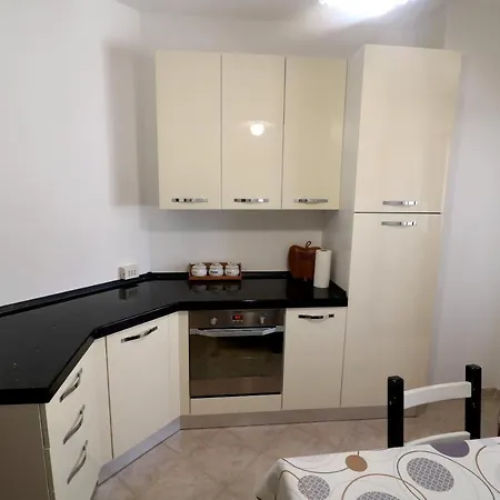 Maremma Holidays:san Leopoldo Apartment *
